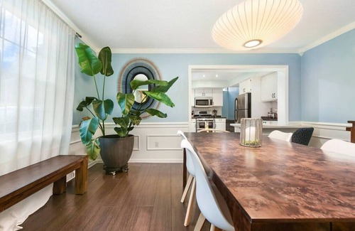 Bloomfield House | Fire Pit + Family Friendly + Great Location!