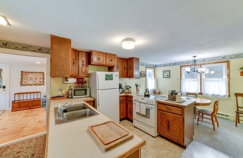 Walton Cottage | Fire Pit & On-site Pond: Wooded Walton Home!