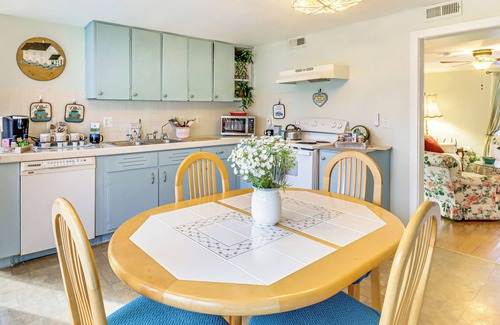 Bealeton House | Fire Pits, Creek View: Historic Virginia Farmhouse