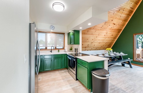Newville House | Firepit/Games/Grill Your Dream Fall Vacay