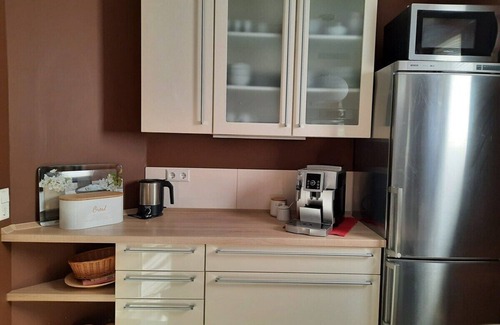Kenzingen Apartment | Fireplace view 80m² near EuropaPark (approx. 15 mi