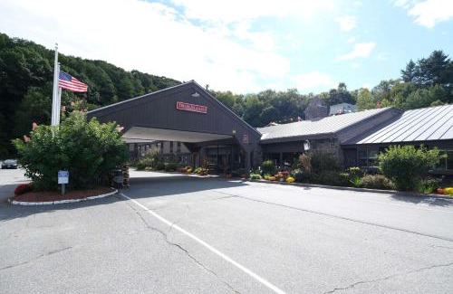 West Lebanon Hotel | Fireside Inn & Suites West Lebanon