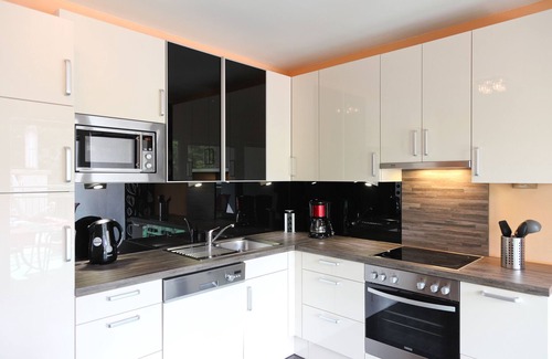 Meidling Apartment | First-Class-Apartments Schoenbrunn, with 2 Bedrooms and a balcony, 100 m2