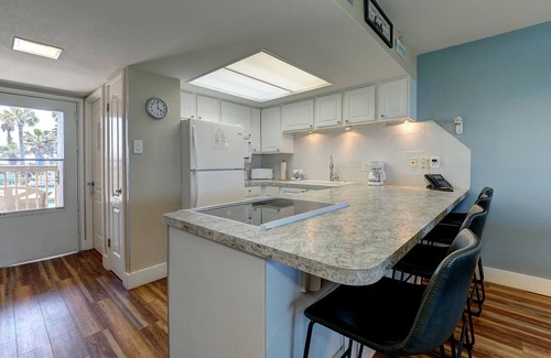 Corpus Christi Condo | First Floor Beachfront Condo: Stunning Views. Can't Get Any Closer to the Beach