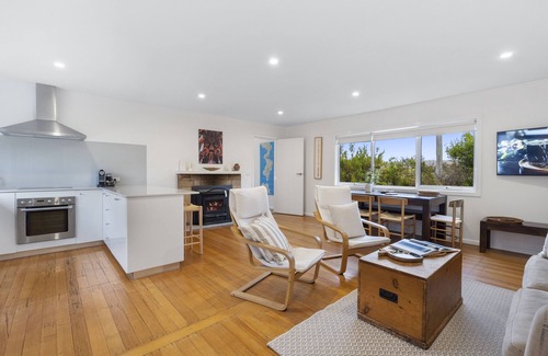 Coles Bay House | Fish at Freycinet