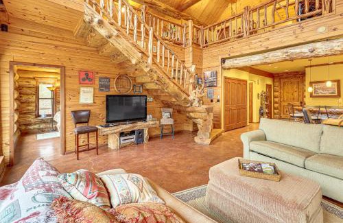 Murfreesboro House | Fish, Boat and Hike Pet-Friendly Cabin in Arkansas
