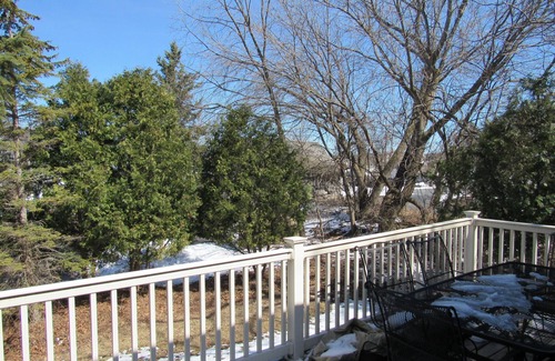 Fish Creek Condo | Fish Creek Beautiful Downtown Condo Sleeps 8