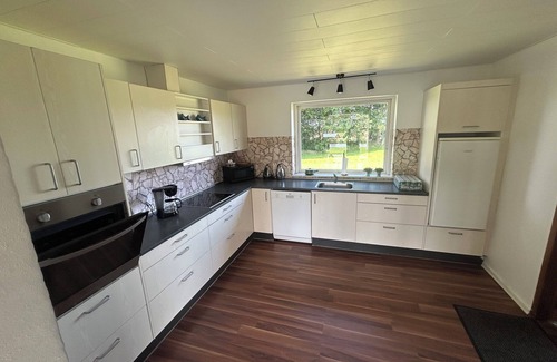 Bylderup-Bov House | Fish Lake House - By the Water -Lake & Stream -Beautiful Nature -Family Friendly