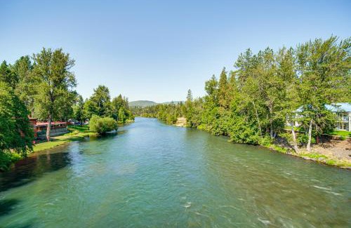 Trail Apartment | Fish, Raft and Hike Southwest OR Couples Retreat!
