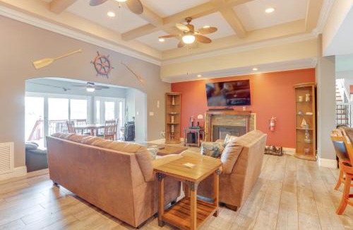 Ocklawaha House | Fish, Swim and More Lakefront Retreat in Ocklawaha!