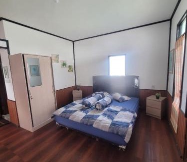 Pulau Derawan Cabin | Fisheries VIP