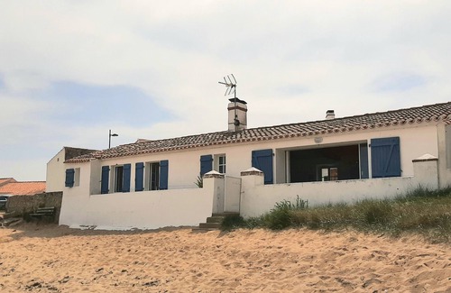 Noirmoutier-en-l'Ile House | Fisherman's house on the beach