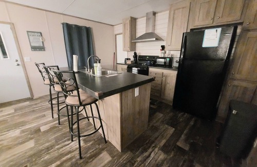Broaddus House | Fisherman/Hunter's retreat less than 10 minutes from Lake Sam Rayburn.