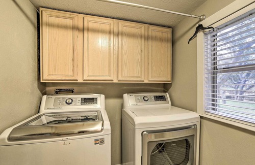 Rockport House | Fisherman’s Paradise: Rockport Home with Patio!