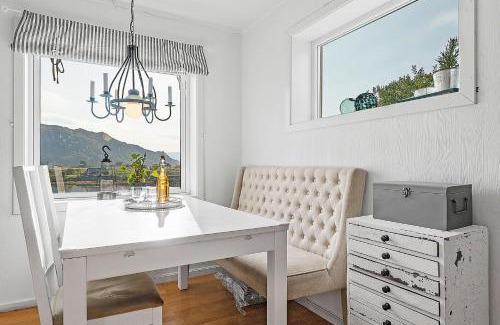 Bostad House | Fishermans Village Lofoten