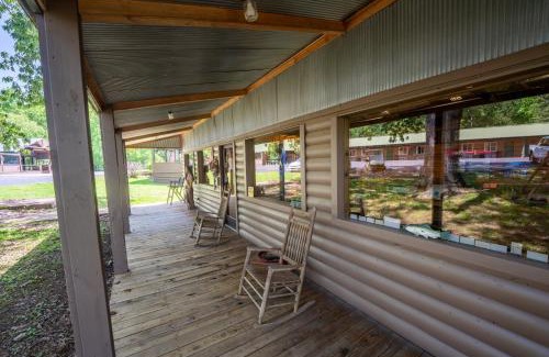 Buchanan Hotel | Fishtale Lodge
