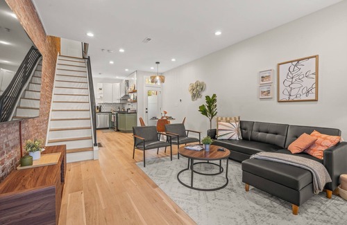 Fishtown House | Fishtown Gem | Steps to Fillmore & Brooklyn Bowl