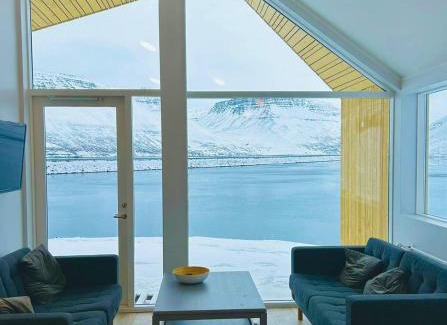Sudureyri House | Fisk Club Cottages - Captain's house