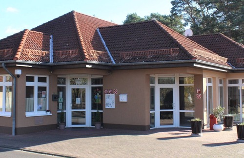 Colbitz House | Fitter's bungalow with bathroom in Heide-Camp Colbitz