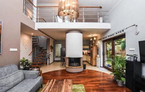 Pobiedziska House | Five Bedroom Cozy Home In Jerzykowo