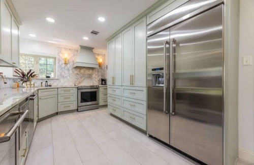 Westlake House | Five bedroom & three bathroom .69 acres with hot tube seats 8. 12 miles from DFW