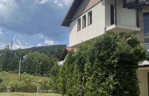 Sarajevo Villa | Five Bedroom Villa with Terrace and Garden