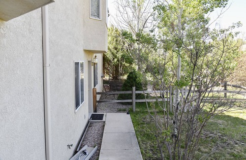Gleneagle House | Five Minutes to the USAF Academy - Short drive to Garden of the Gods