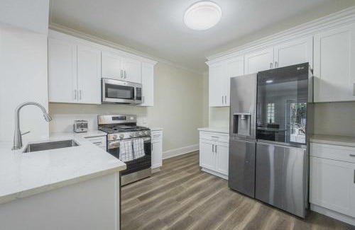 Athens House | Five Points Mill House w Firepit