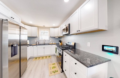 Providence Condo | Five75 Lux - PROV Suite 1 mins away from Federal Hill