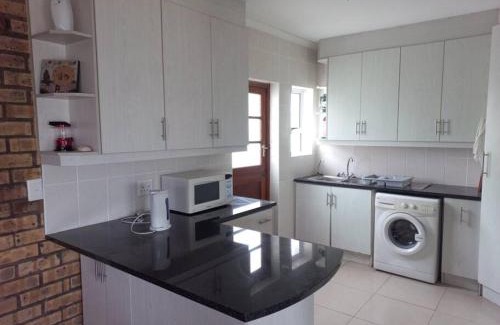 Britannia Bay House | Flagship Beach House