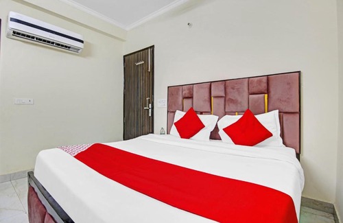 South West Hotel | Flagship Hotel SKY Residency Near PVR Vikaspuri Delhi