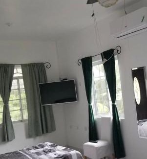 Summerfield Apartment | Flat 1 thebreeze2022