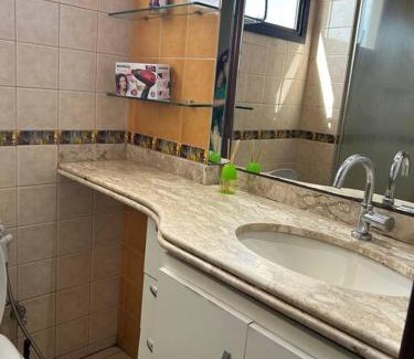 Plano Diretor Sul Apartment | Flat completo no centro.