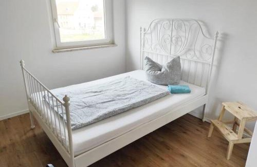 Zeitz Apartment | Flat for 6 best price for month best for workers