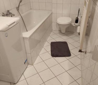 Zeitz Apartment | Flat for 6 best price for month best for workers