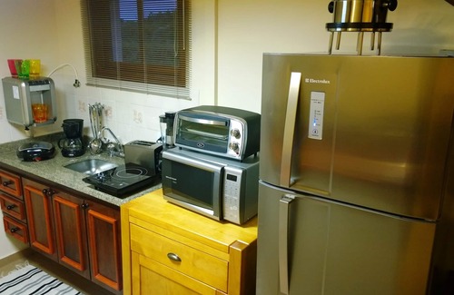 Alto do Capivari Apartment | *FLAT in the mountain for 7 people (3 bedrooms)* HEATED POOL*