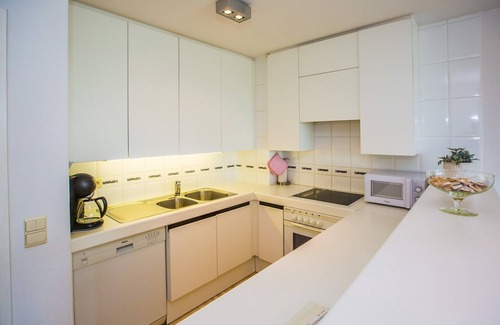 Middelkerke Apartment | Flat near Zeedijk and Tram Stop