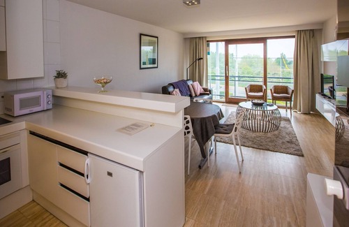 Middelkerke Apartment | Flat near Zeedijk and Tram Stop