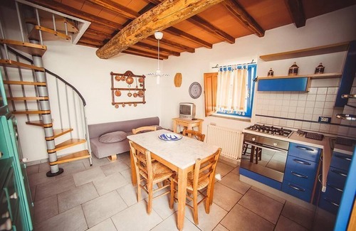 San Carlo Terme Apartment | flat 'Settimo Cielo3' with swimming pool