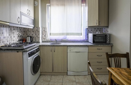 Kaleici Apartment | Flat w Balcony 12 min to Hadrian Gates