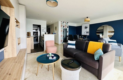 Bourgenay Apartment | Flat with breathtaking views over the Bay of Les Sables