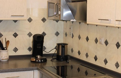 Lutzerath Apartment | Flat with garden, barbecue and panoramic view