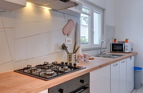 Valtura Apartment | Flat with large garden, play area