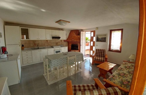 Fiaiano Apartment | Flat with large terrace and sea view