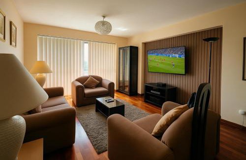 San Isidro Apartment | FlatTOP San Isidro City View Lima 3B 1804