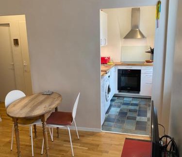 Notre-Dame du Mont Apartment | FLC - Charming T1bis 10mn Cours Julien-Nt Dame du Mont
