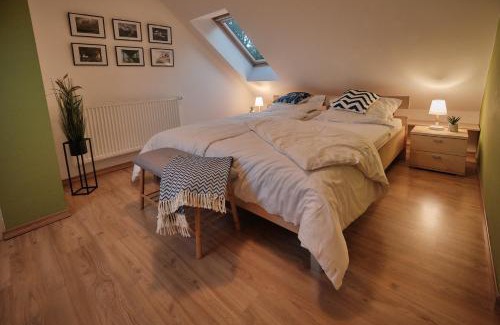 Muritz Apartment | FLEESENTRAUM Seeadler Grand Maisonette - Für Golfer und Familien - Sauna Kamin Balkon Nintendo - Hunde willkommen!