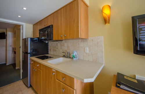 Wildwood Crest Hotel | Fleur De Lis Beach Motel
