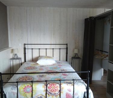 Vals-les-Bains Apartment | fleur de lune