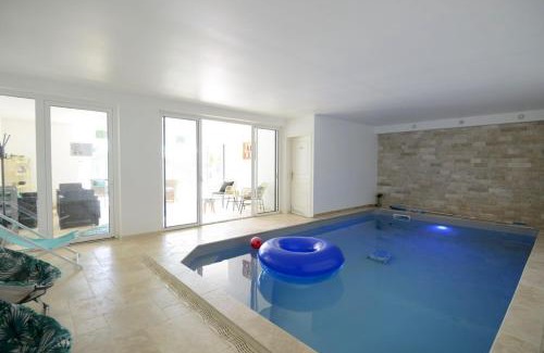 Mer House | Fleur de Lys